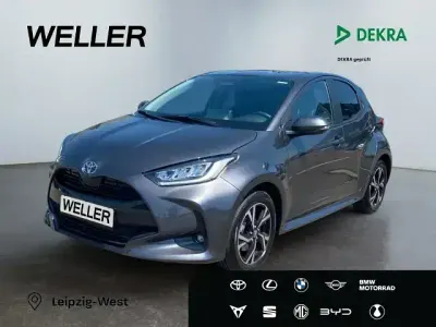 Gebraucht Toyota Yaris Hybrid 116 PS (85 kW) 2025 Grau Limousine