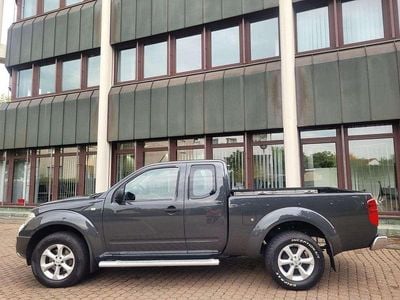 Grau Gebraucht 2007 Nissan Navara SE Abholung | 15.900 €
