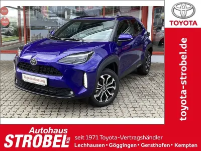 Neu Toyota Yaris Cross 131 PS (96 kW) 2026 Blau SUV