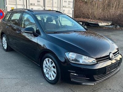 Gebraucht VW Golf VII LOUNGE 110 PS (80 kW) 2016 Schwarz Kombi
