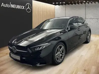 Gebraucht Mercedes A220 Advanced Plus 190 PS (139 kW) 2024 Lack kosmosschwarz Limousine