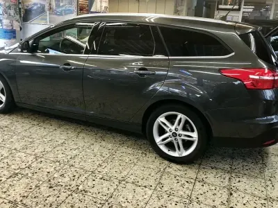 Używany Ford Focus Titanium 125 KM (91 kW) 2018 Szary Sedan/Limuzyna