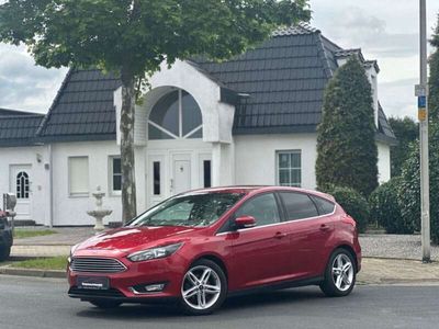 gebraucht Ford Focus Lim. Titanium * SHZ * KLIMAAUT *