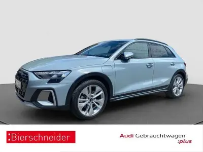Gebraucht Audi A3 Sport 204 PS (150 kW) 2025 Grau Limousine