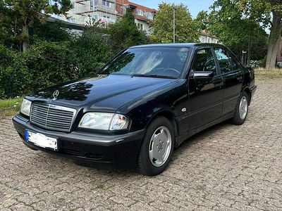 Mercedes C180