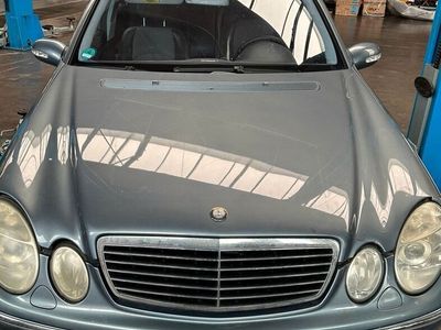 gebraucht Mercedes E220 E-Klasse W211