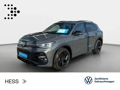 Gebraucht VW Tiguan R-line 150 PS (110 kW) 2024 Delfingrau (metallic) SUV
