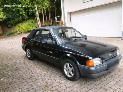 Gebraucht Ford Escort Cabriolet 90 PS (66 kW) 1987 Schwarz Cabrio