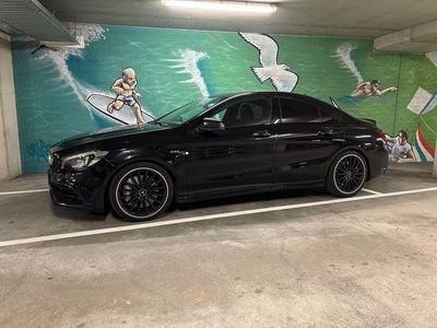 Mercedes CLA45 AMG