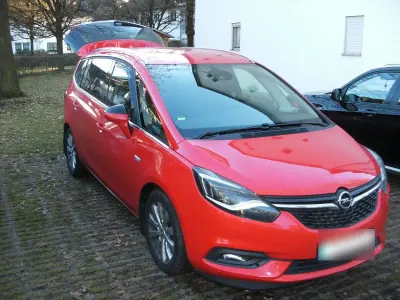 Gebraucht Opel Zafira Tourer 170 PS (125 kW) 2017 Rot Van / Kleinbus