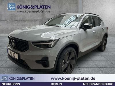 Neu Volvo XC40 Plus 197 PS (144 kW) 2025 Grau SUV
