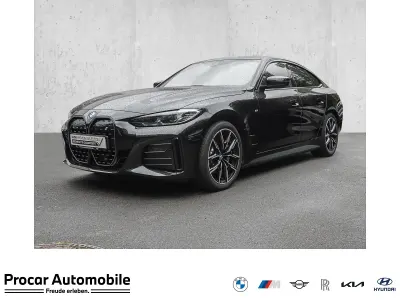 Gebraucht BMW i4 M Sport 210 kW (286 PS) 2023 Black sapphire Limousine