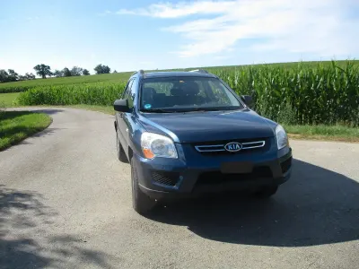 Gebraucht Kia Sportage 141 PS (103 kW) 2010 Blau SUV