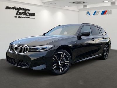 Gebraucht BMW 330e M Sport 292 PS (214 kW) 2024 Black sapphire metallic Kombi
