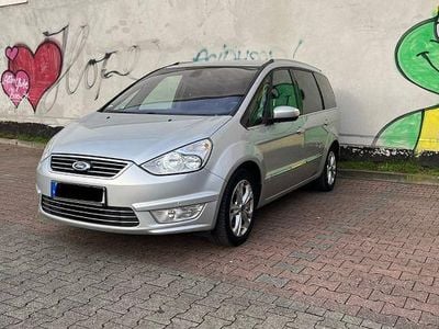 Second-hand Ford Galaxy Titanium 145 CP (106 kW) 2010 Argintiu Monovolum
