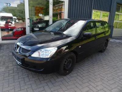 Gebraucht Mitsubishi Lancer Comfort Edition 98 PS (72 kW) 2005 Schwarz Kombi
