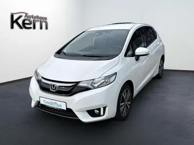 Second-hand Honda Jazz Elegance 102 CP (75 kW) 2017 Alb Hatchback
