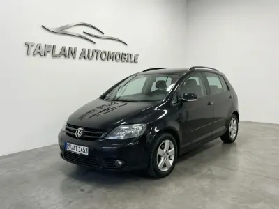 Gebraucht VW Golf VI Team 105 PS (77 kW) 2011 Schwarz Kleinwagen