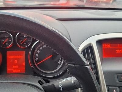 Gebraucht Opel Astra Design Edition 116 PS (85 kW) 2010 Grau Limousine