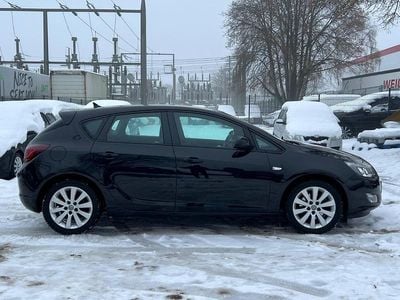 Gebraucht Opel Astra 179 PS (131 kW) 2010 Schwarz Limousine