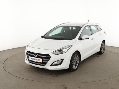Weiß Gebraucht 2017 Hyundai i30 Premium Kombi | 13.290 € (Fairer Preis)