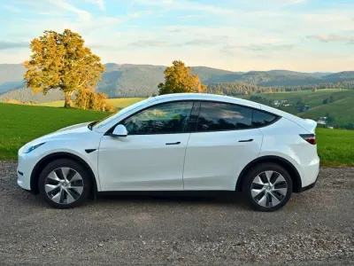 Gebraucht Tesla Model Y 378 kW (514 PS) 2022 Weiß SUV