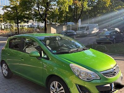 Usata Opel Corsa 87 CV (63 kW) 2011 Verde Utilitaria