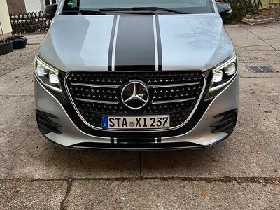 Gebraucht Mercedes V300 Avantgarde 237 PS (174 kW) 2024 Silber Van / Kleinbus
