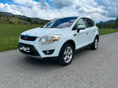 Gebraucht Ford Kuga 163 PS (119 kW) 2012 Weiß SUV