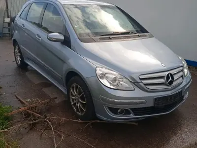 Gebraucht Mercedes B200 2008 Silber Van / Kleinbus