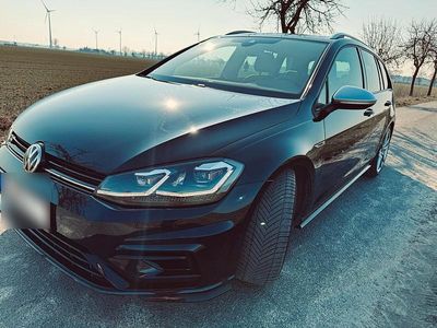 Second-hand VW Golf VII R 310 CP (228 kW) 2018 Negru Break