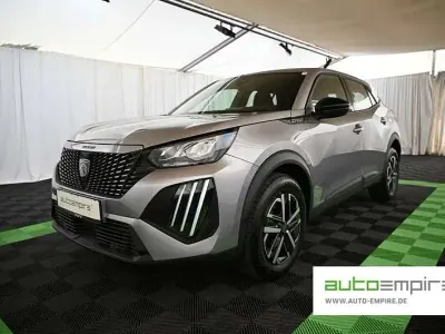 Gebraucht Peugeot 2008 Style 145 PS (106 kW) 2025 Grau SUV