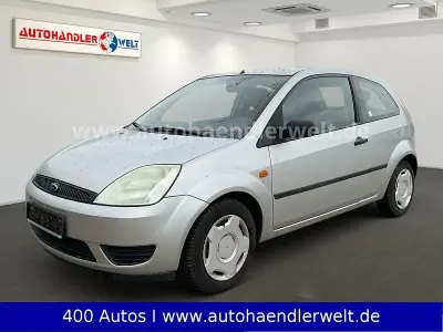 Gebraucht Ford Fiesta Trend 69 PS (50 kW) 2005 Grau Kleinwagen