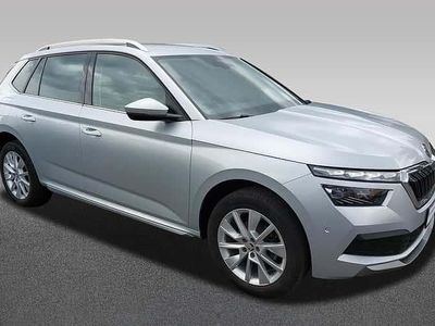 Brilliantsilber metallic met. brilliantsilber metallic met. Gebraucht 2020 Skoda Kamiq Style SUV | 19.567 € (Etwas zu teuer)