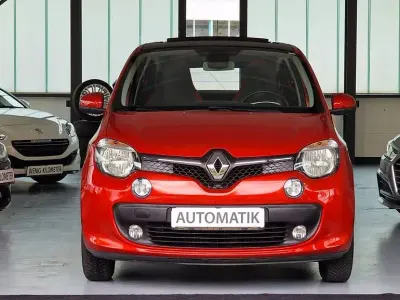 Używany Renault Twingo Luxe 90 KM (66 kW) 2015 Czerwony Hatchback