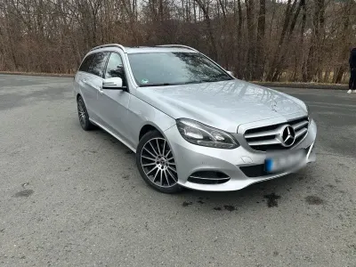 Gebraucht Mercedes E250 204 PS (150 kW) 2014 Silber Kombi