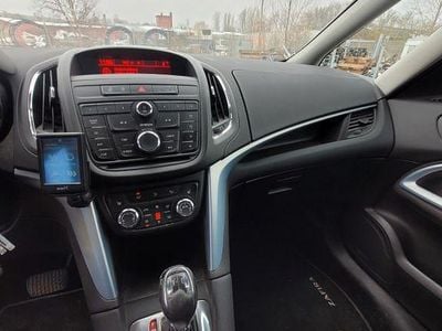Gebraucht Opel Zafira Tourer Edition 165 PS (121 kW) 2014 Silber Van / Kleinbus