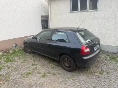 Gebraucht Audi A3 Attraction 131 PS (96 kW) 2003 Schwarz Kleinwagen