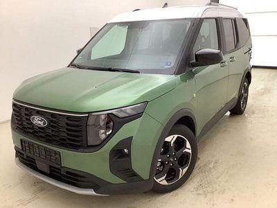 Bursting green Gebraucht 2024 Ford Tourneo Courier Active Van / Kleinbus | 24.880 € (Guter Preis)