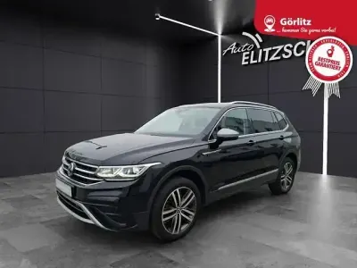 Gebraucht VW Tiguan Allspace Elegance 200 PS (147 kW) 2022 Deep black perleffekt SUV