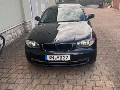 Gebraucht BMW 116 180 PS (132 kW) 2009 Schwarz Kleinwagen