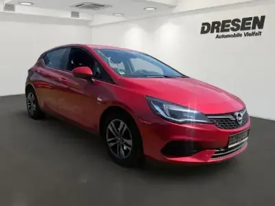 Gebraucht Opel Astra 110 PS (80 kW) 2020 Rot Limousine