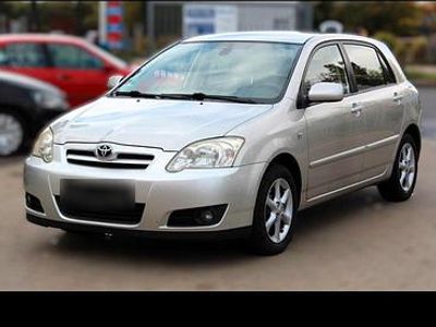 Usata Toyota Corolla 110 CV (80 kW) 2005 Argento Berlina