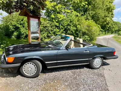 Używany Mercedes 560 231 KM (169 kW) 1989 Czarny Kabriolet