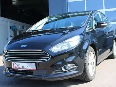 Gebraucht Ford S-MAX Titanium 150 PS (110 kW) 2017 Iridiumschwarz metallic Van / Kleinbus