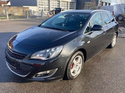 Gebraucht Opel Astra 140 PS (102 kW) 2013 Andere Limousine
