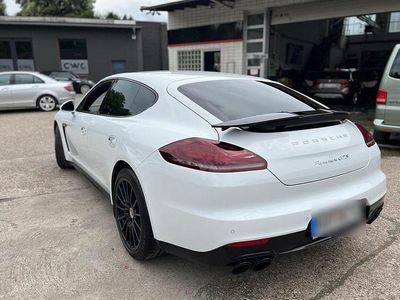 Porsche Panamera GTS