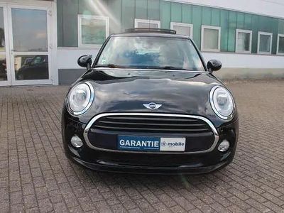 Begagnad Mini Cooper 136 HK (100 kW) 2016 Svart Halvkombi