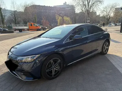 Gebraucht Mercedes EQE500 AMG 300 kW (408 PS) 2024 Blau Limousine