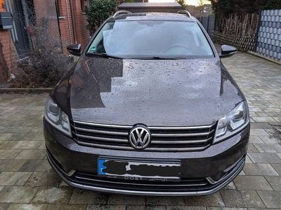 Gebraucht VW Passat Exclusive 160 PS (117 kW) 2012 Braun Kombi